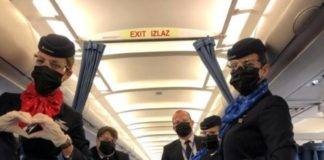 Zastitne maske na avionu Air Serbia