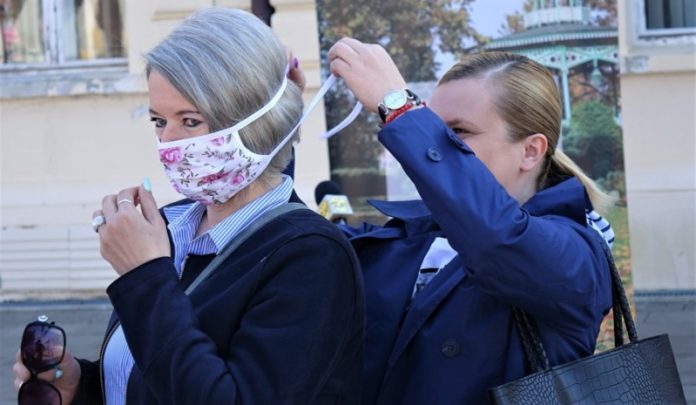 Maske u trgovini-Kanada