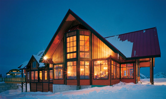 Restoran Orlovo oko, Kanada