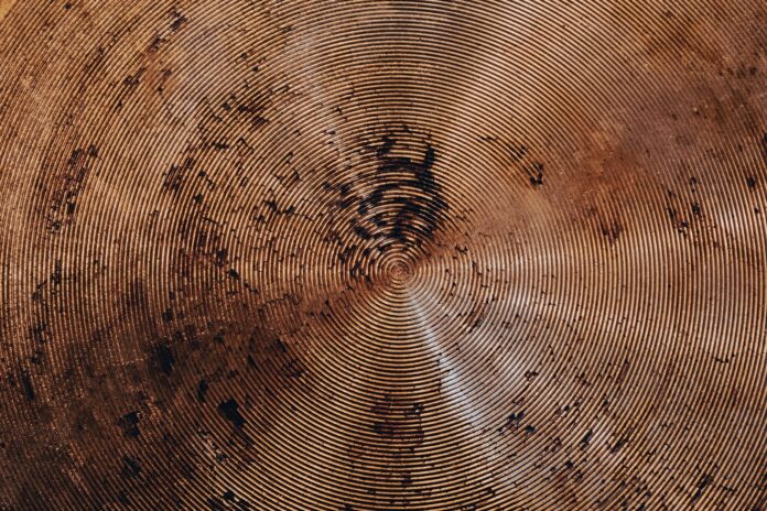 brown and black round tunnel