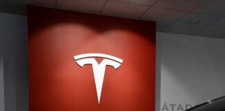 red and white x sign