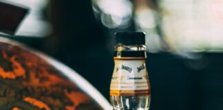 Jack Daniels Tennessee whisky bottle