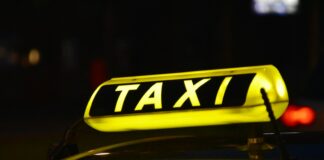 yellow Taxi light sign