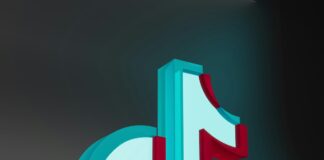 a 3d rendering of the letter j in red and blue