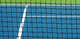 closeup photo of tennis net