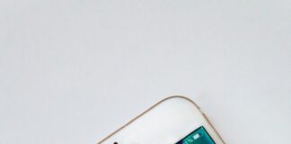 turned on gold iphone 6