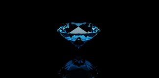 a blue and black diamond