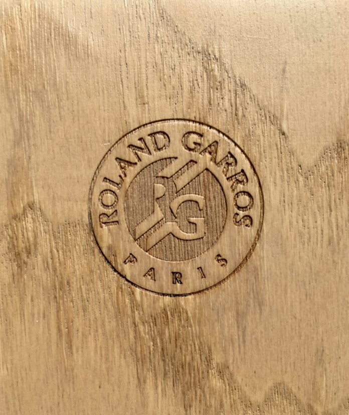 Roland Garros furniture