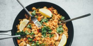 bowl of fried rice