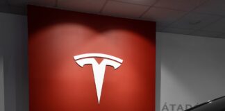 red and white x sign