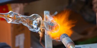 photo of glass vase molding